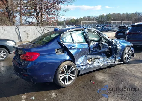 2018 BMW 330I xDrive z USA, uszkodzony, nr VIN WBA8D9C5XJEM32793